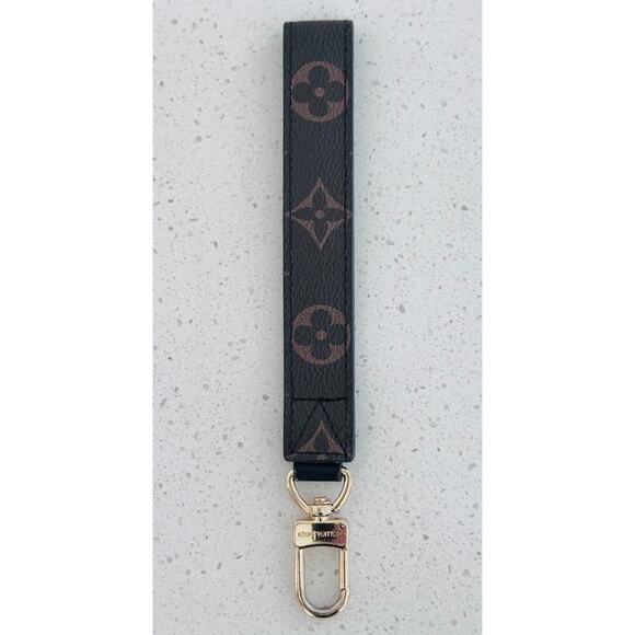Louis Vuitton Key Holder - Picture 1 of 3